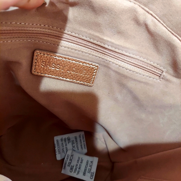 SJ Kyra Handbags - Picture 5 of 16